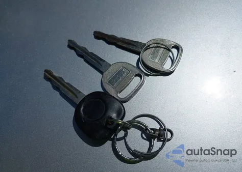 2006 Saturn Ion 2 из США, поврежденный, VIN 1G8AJ55F56Z106132